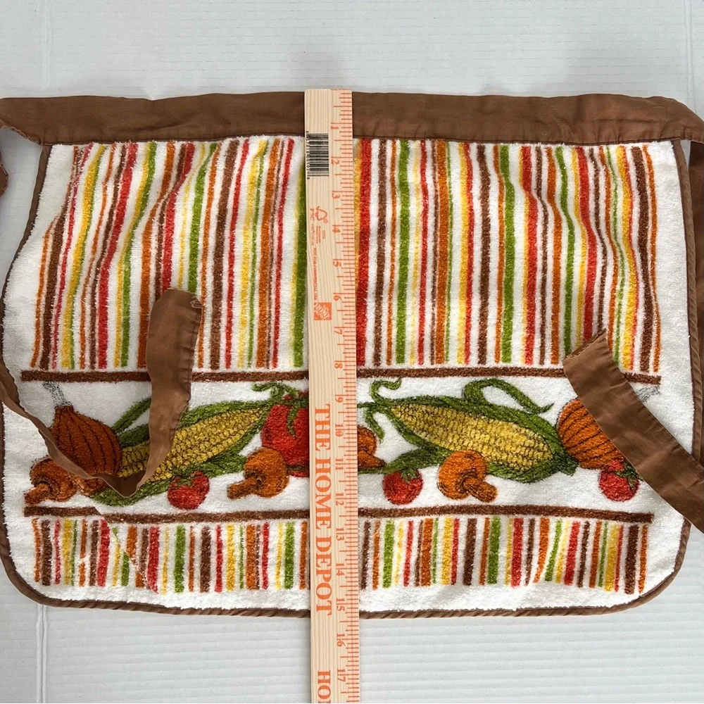 VTG 60’s 70’s Cottagecore Terry Cloth Half Apron Striped with Vegetable Design